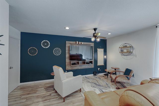 12500 Melville Drive 123C, Montgomery, TX 77356