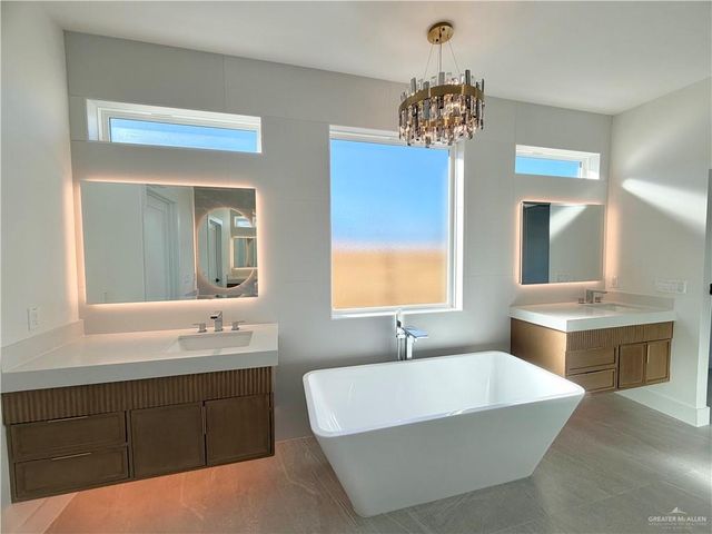 2709 E Bvlgari Drive, Edinburg, TX 78542