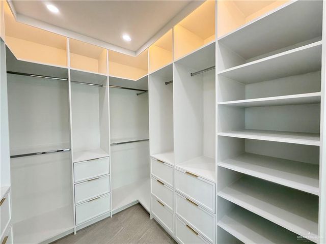 2709 E Bvlgari Drive, Edinburg, TX 78542