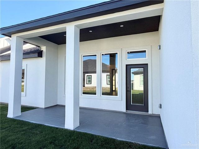 2709 E Bvlgari Drive, Edinburg, TX 78542