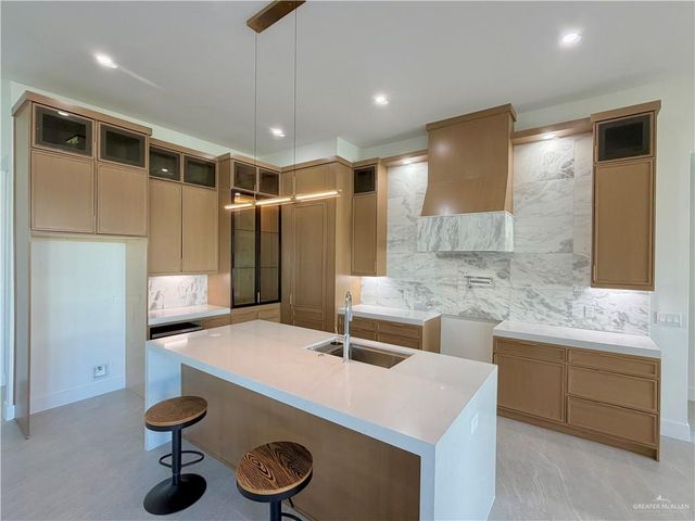 2709 E Bvlgari Drive, Edinburg, TX 78542