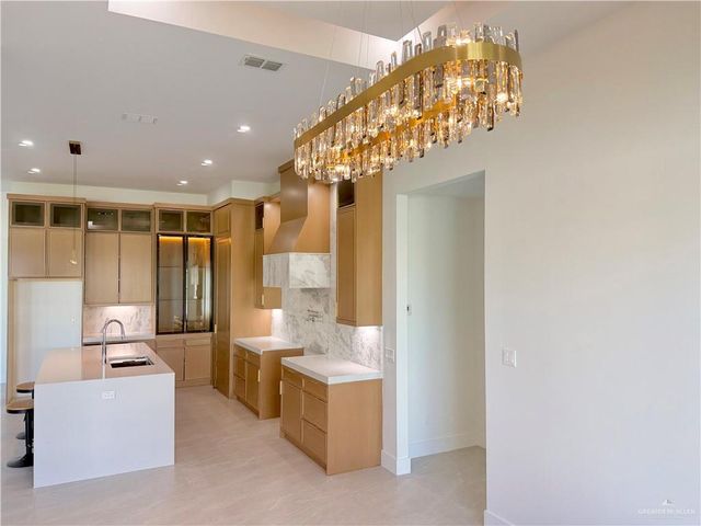 2709 E Bvlgari Drive, Edinburg, TX 78542