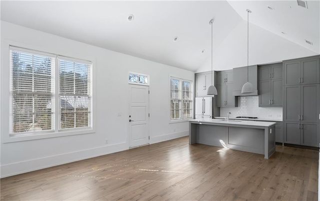 377 Anders N, Chattahoochee Hills, GA 30268
