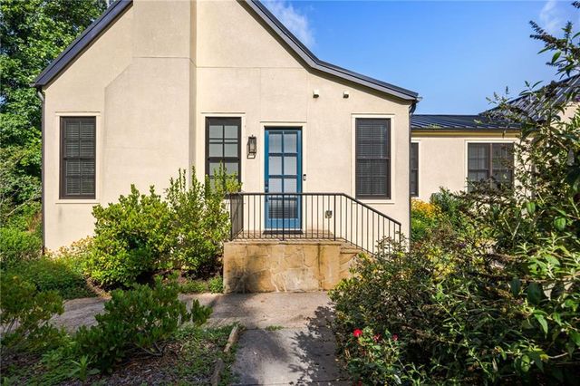 377 Anders N, Chattahoochee Hills, GA 30268