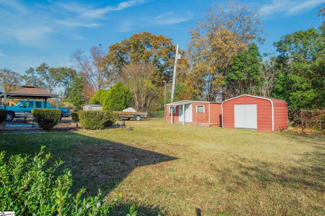 2 Burgundy Drive, Greenville, SC 29615