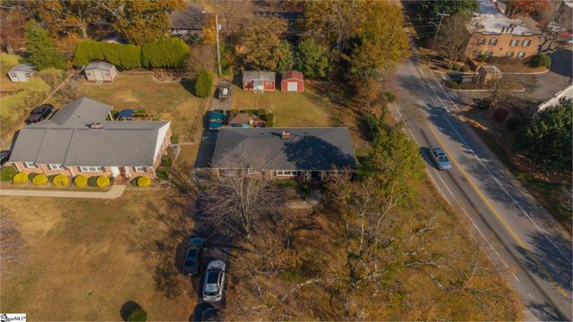 2 Burgundy Drive, Greenville, SC 29615