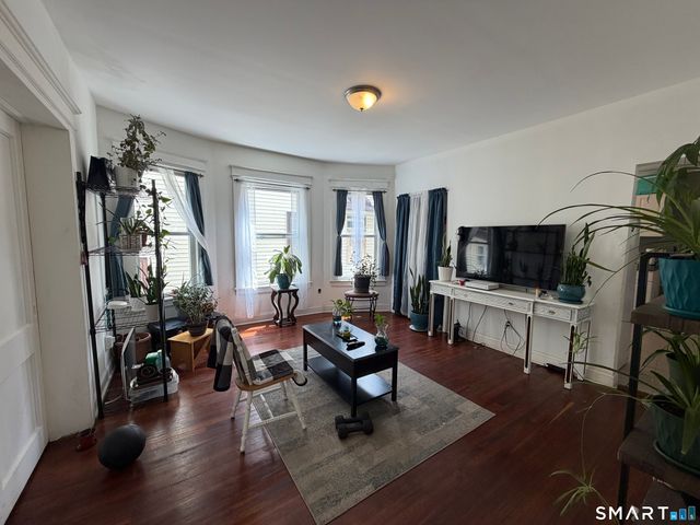 1211 Park Avenue, Bridgeport, CT 06604
