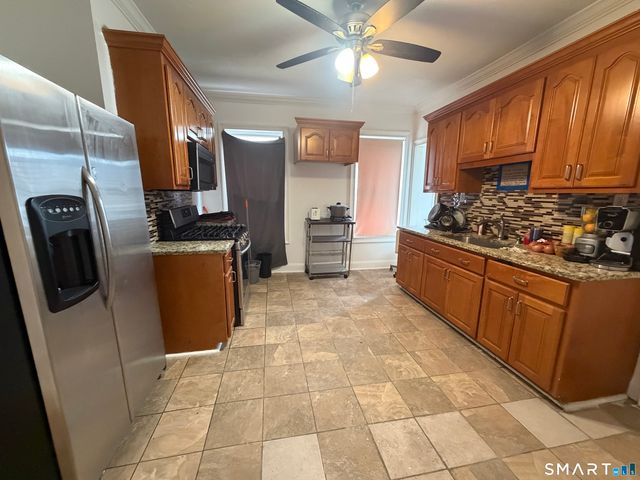 1211 Park Avenue, Bridgeport, CT 06604