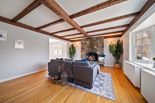 26 Devonshire Lane, Londonderry, NH 03053