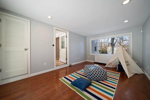 26 Devonshire Lane, Londonderry, NH 03053