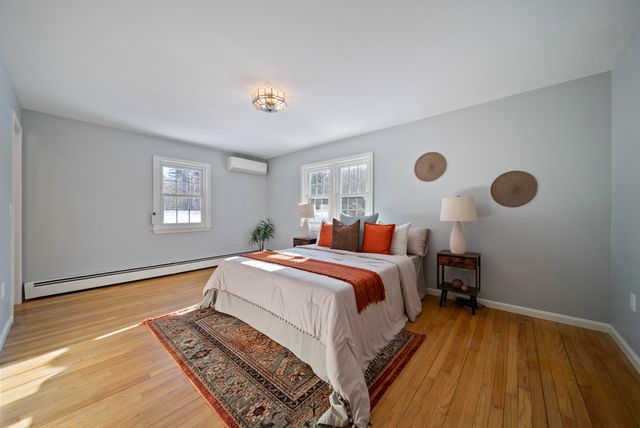 26 Devonshire Lane, Londonderry, NH 03053