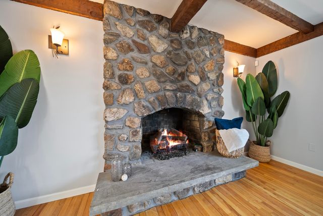 26 Devonshire Lane, Londonderry, NH 03053