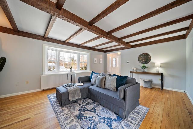 26 Devonshire Lane, Londonderry, NH 03053