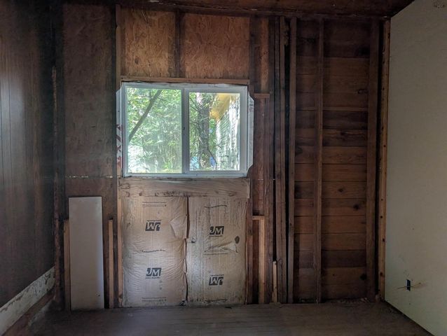 601 E 3RD STREET, Burkburnett, TX 76354