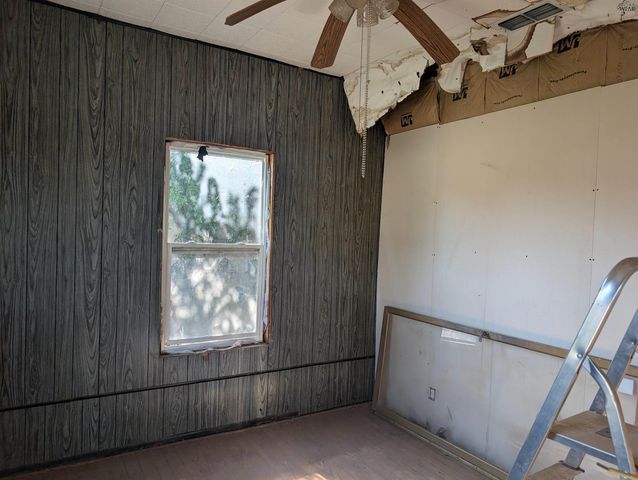 601 E 3RD STREET, Burkburnett, TX 76354