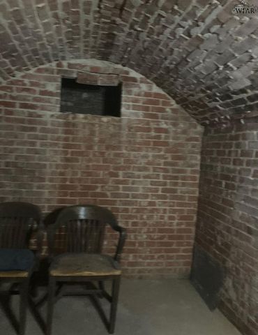 601 E 3RD STREET, Burkburnett, TX 76354