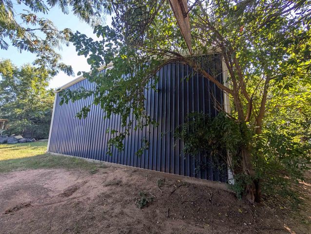 601 E 3RD STREET, Burkburnett, TX 76354