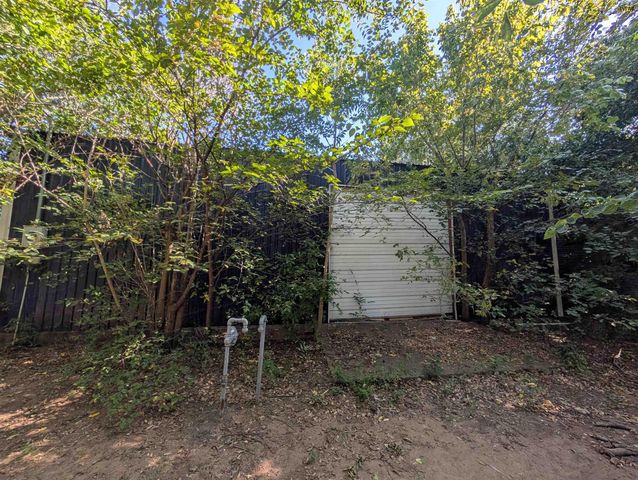 601 E 3RD STREET, Burkburnett, TX 76354