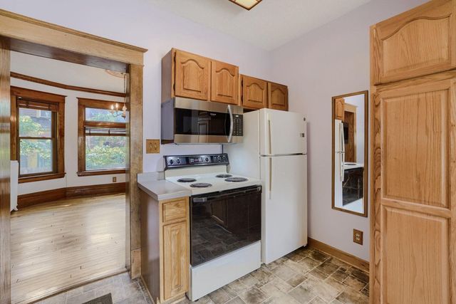 1010 Burns Avenue, Saint Paul, MN 55106