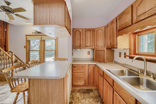 1010 Burns Avenue, Saint Paul, MN 55106