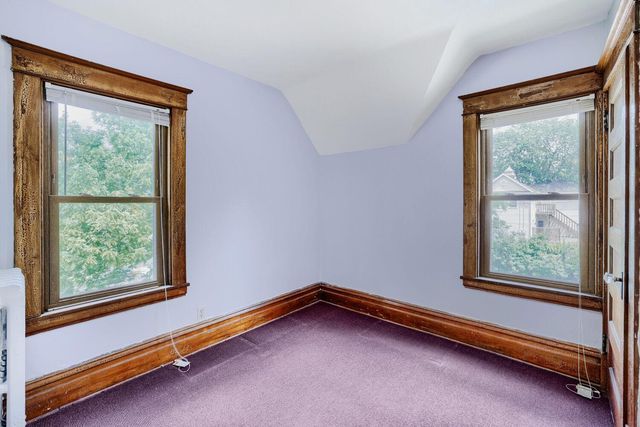 1010 Burns Avenue, Saint Paul, MN 55106