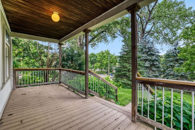 1010 Burns Avenue, Saint Paul, MN 55106