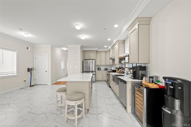 25 Sanford, Staten Island, NY 10307