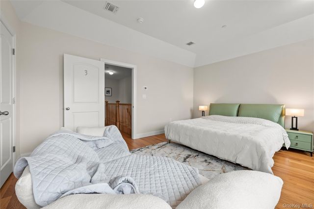 25 Sanford, Staten Island, NY 10307