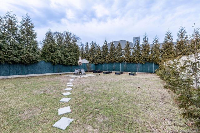 25 Sanford, Staten Island, NY 10307