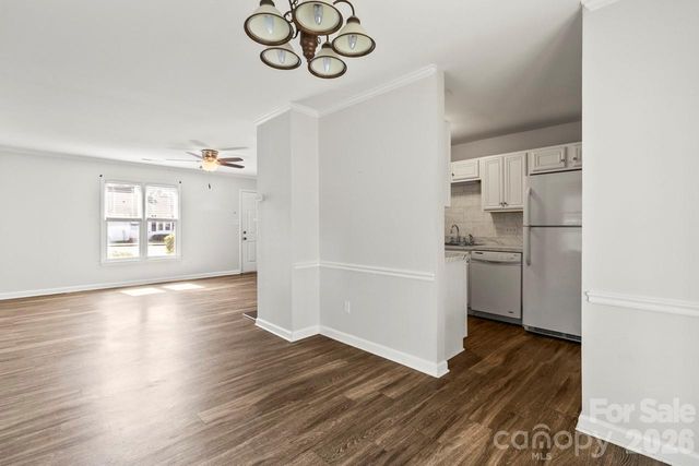 6041 Crape Myrtle Lane, Charlotte, NC 28216