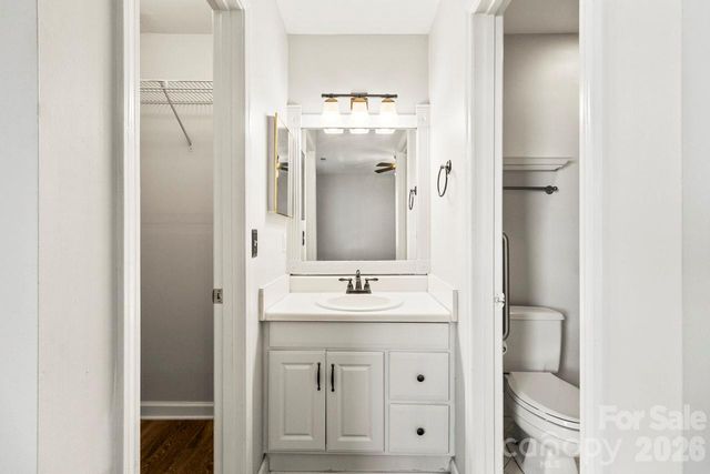 6041 Crape Myrtle Lane, Charlotte, NC 28216