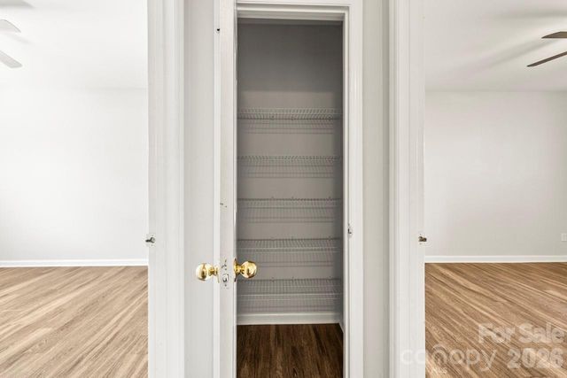 6041 Crape Myrtle Lane, Charlotte, NC 28216