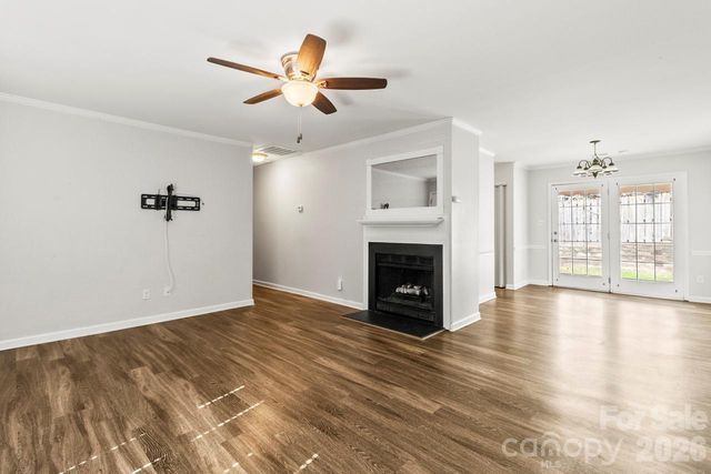 6041 Crape Myrtle Lane, Charlotte, NC 28216