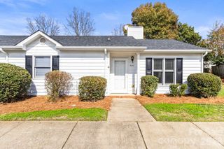6041 Crape Myrtle Lane, Charlotte, NC 28216
