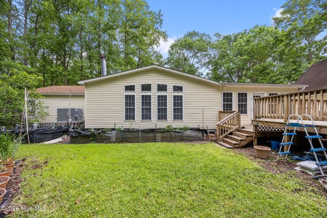 209 Old Ironsides Road, Newport, NC 28570