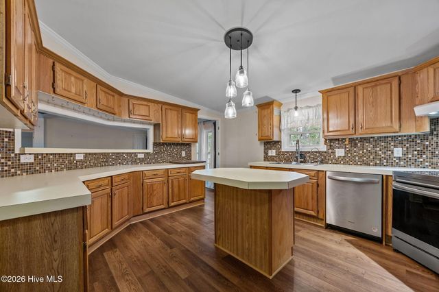 209 Old Ironsides Road, Newport, NC 28570