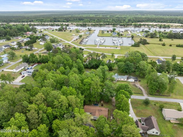 209 Old Ironsides Road, Newport, NC 28570