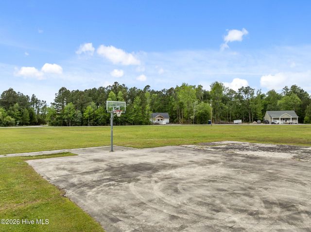 209 Old Ironsides Road, Newport, NC 28570