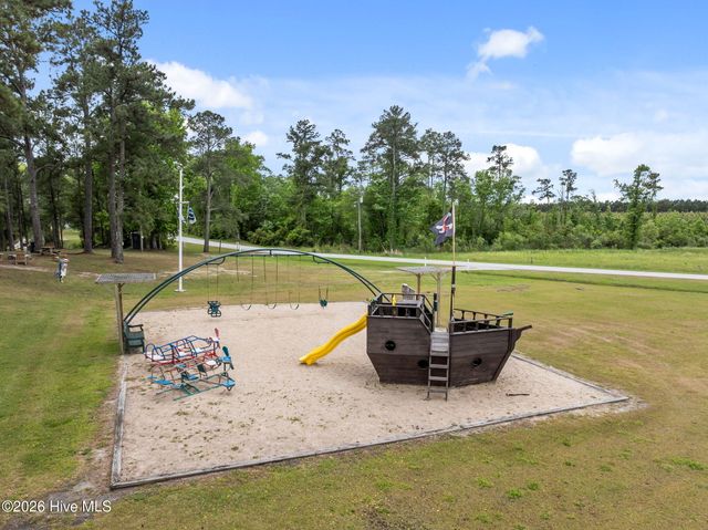 209 Old Ironsides Road, Newport, NC 28570