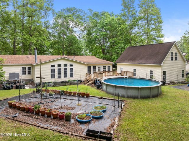 209 Old Ironsides Road, Newport, NC 28570