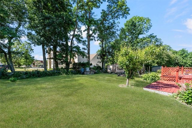 37 Ridgeway Drive, Warren, RI 02885