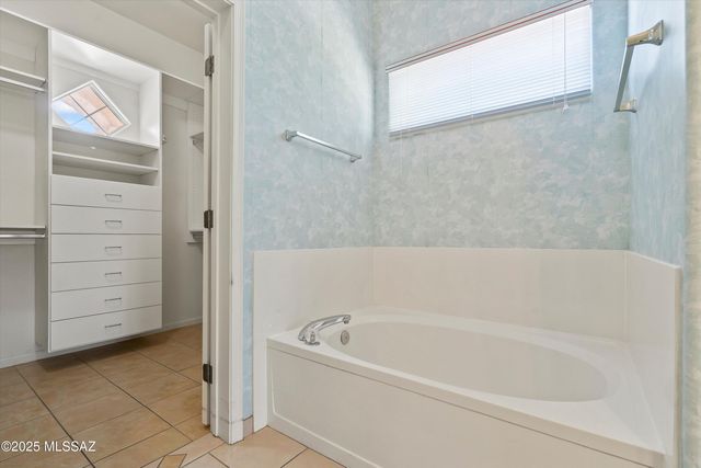 1538 W Carmel Pointe Drive, Oro Valley, AZ 85737