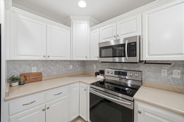 303 SE 30th Street, Ankeny, IA 50021