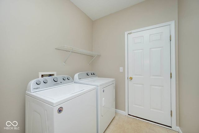 12235 Bubbling Brook Drive 400, Fishers, IN 46038
