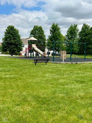 12235 Bubbling Brook Drive 400, Fishers, IN 46038