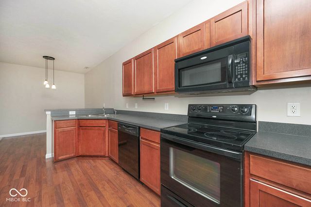12235 Bubbling Brook Drive 400, Fishers, IN 46038