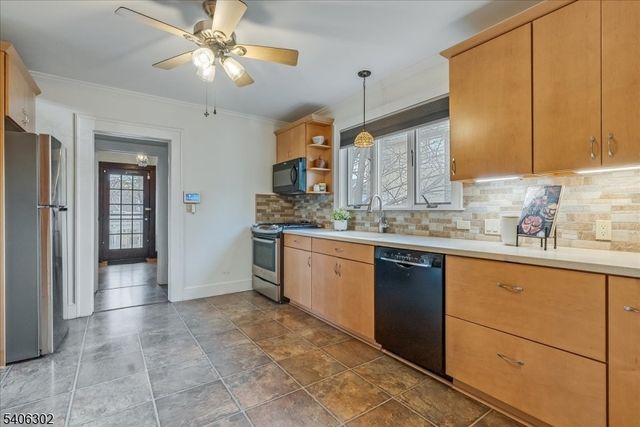 222 Mechanic St, Boonton Town, NJ 07005