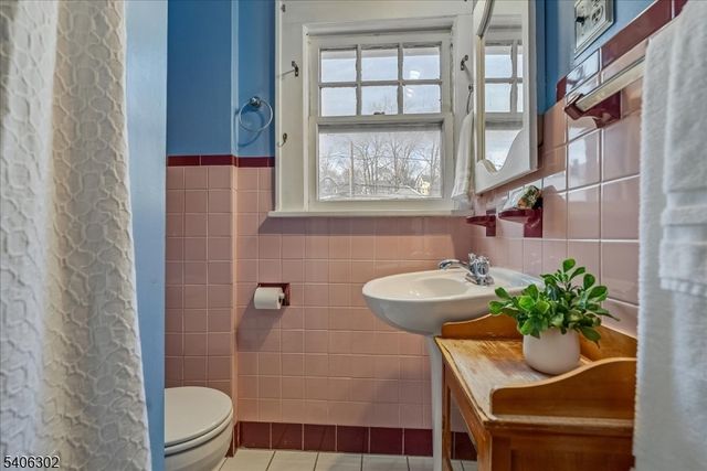 222 Mechanic St, Boonton Town, NJ 07005