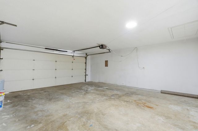 513 S Orchard Crest Avenue, Springfield, MO 65802