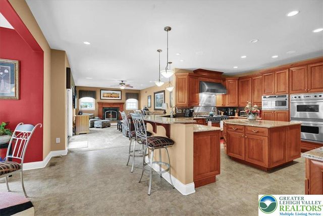 212 Hillview Circle, Bern Twp, PA 19533